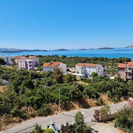 Apartment Luka With Balcony, Sea View And Free Parking Šibenik Exteriör bild